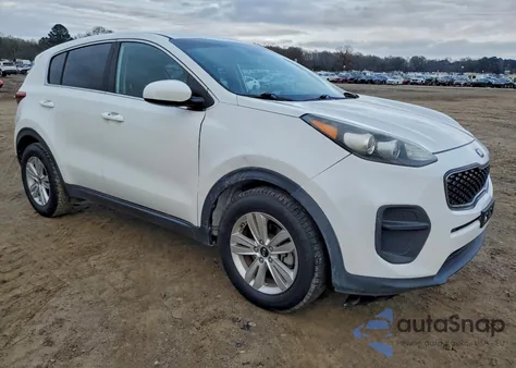 2018 Kia Sportage Lx z USA, uszkodzony, nr VIN KNDPM3AC9J7340463
